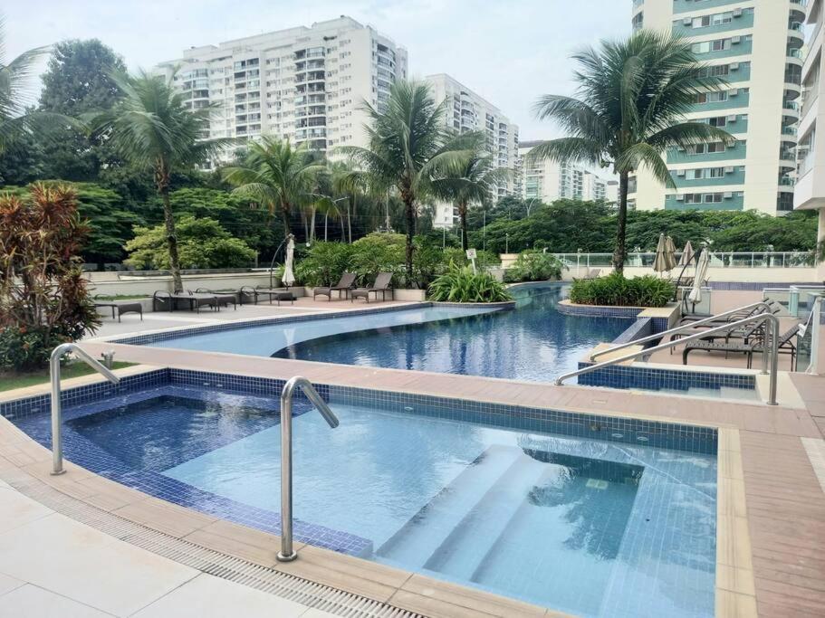 Lindo Flat Na Barra Da Tijuca Proximo A Shopping E Praias Appartement